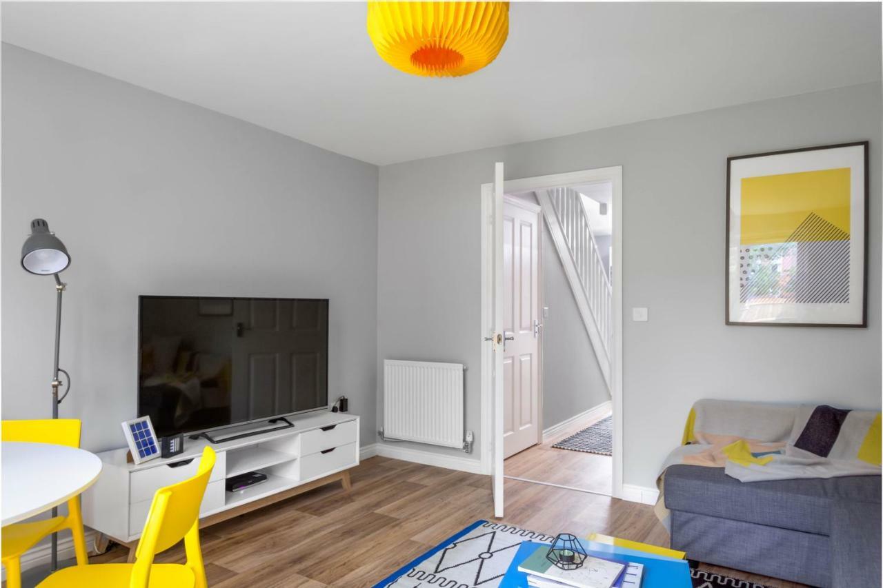Holiday home Jlr Coventry